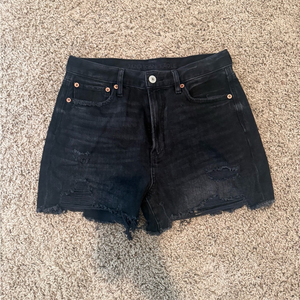 American Eagle Outfitters Black wash 90s Boyfriend Short